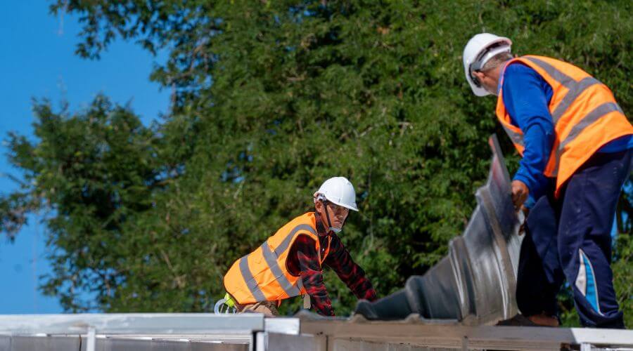 Professional Flat Roofing Installation in Corunna, IN